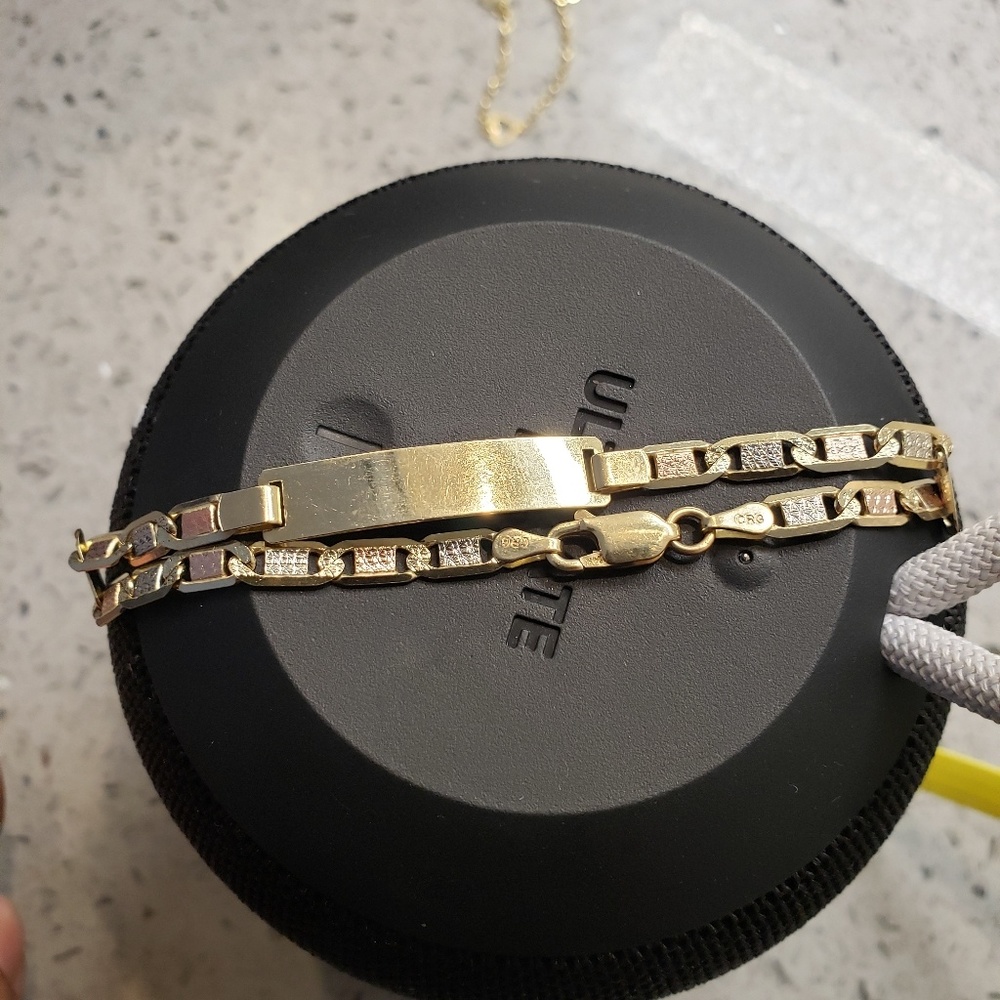 14kt gold bracelet